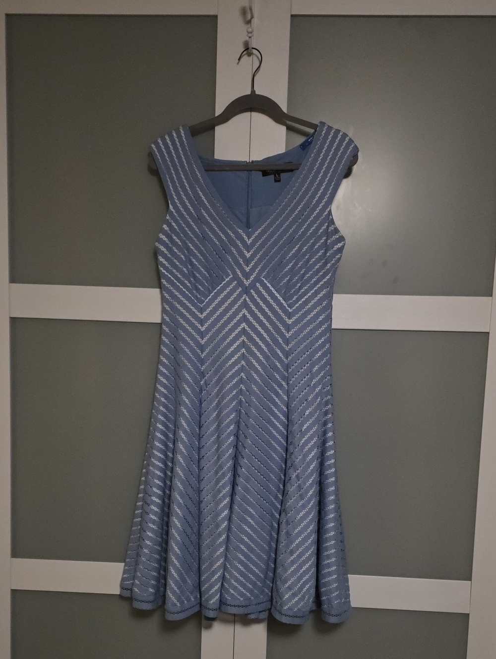 Tadashi Shoji Powder Blue Chevron V-Neck Midi Dress